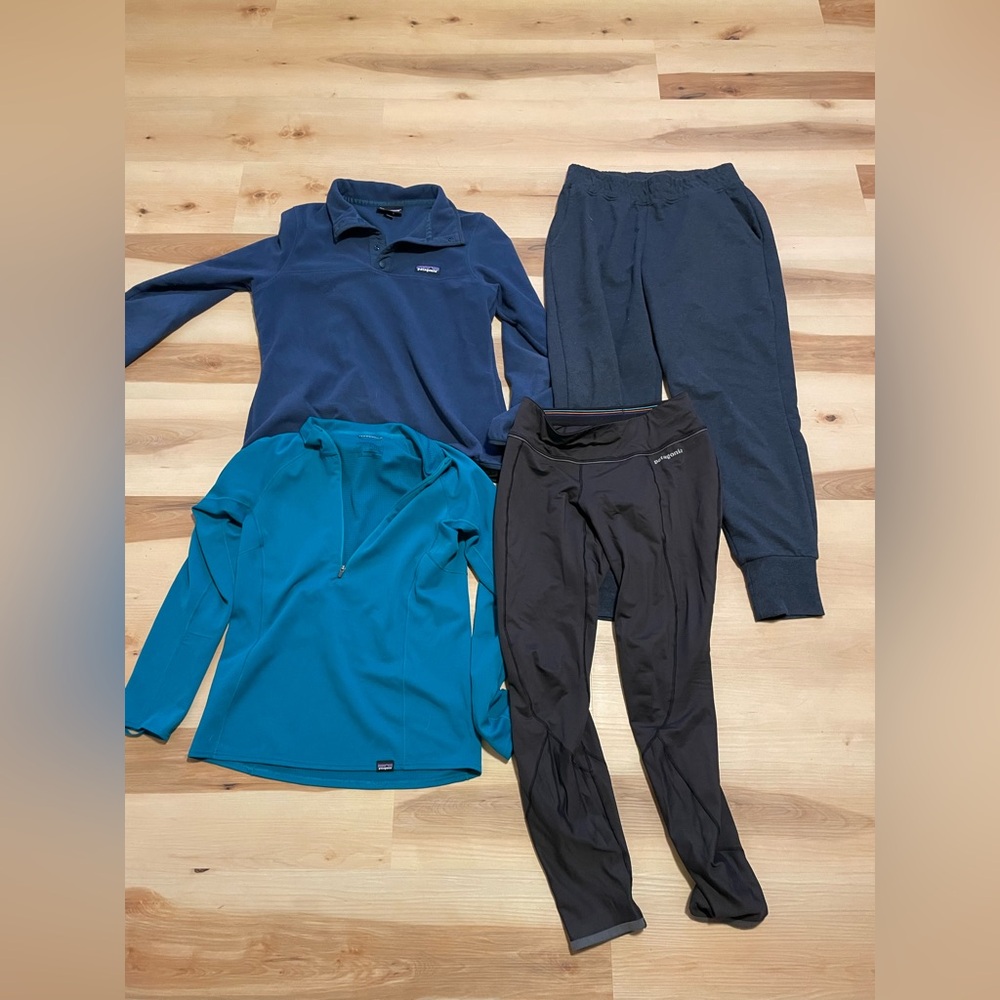Patagonia 4pc lot xs-s fleece capilene tights joggers